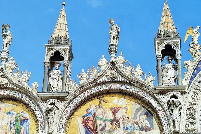 Tour of Venice in Doge's Palace and St Mark's Basilica - Price value: why $143.25 can make sense (or not)