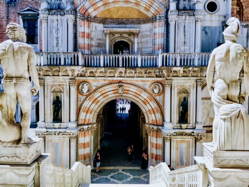 Venice: 1-Hour The Doge's Palace Tour - Prisons of the Doge’s Palace: what you see and what to expect