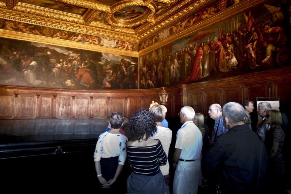 Venice: 1-Hour The Doge's Palace Tour - Meeting at St. Mark’s Square without the confusion spiral