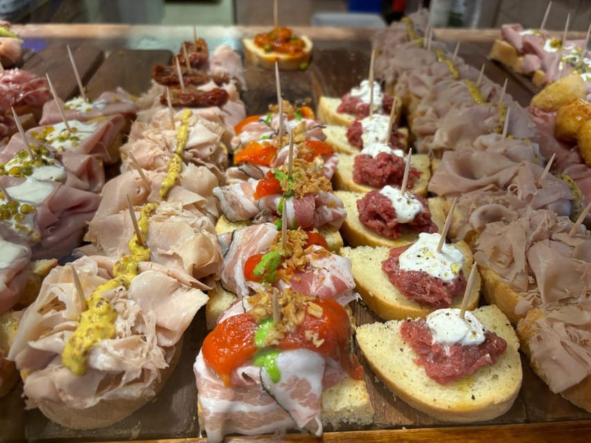 Venice: 10 shades of Cicchetti and Wine - Stop-by-stop: how you get four bars and 10 different tastings