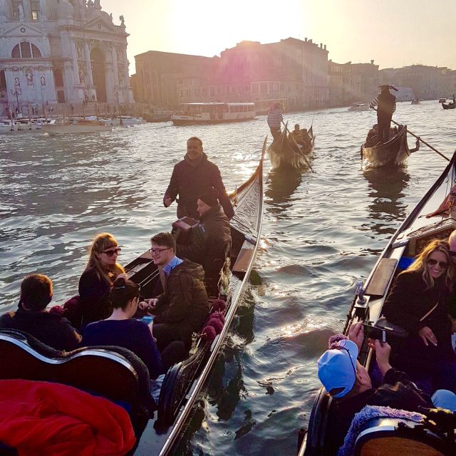 Venice: 30-Minute Gondola Ride on Grand Canal with Serenade - Should You Book This Serenade Gondola Ride?