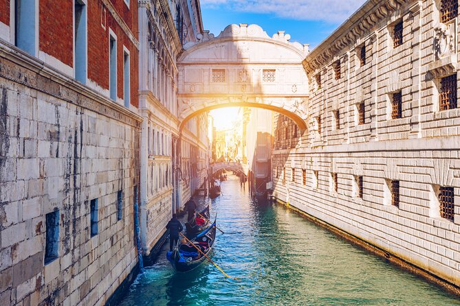 Venice 3,5 hrs tour: Doge's Palace, St Mark's and Hidden Gems - Teatro La Fenice and the Bovolo Staircase: Venice Details with an Edge