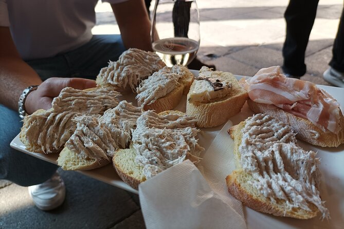 Venice Bacaro Food Tour: Eat and Drink like a Venetian - What makes the guide experience feel different (and why it matters)