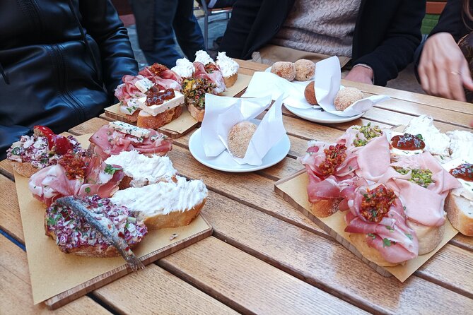 Venice Bacaro Food Tour: Eat and Drink like a Venetian - Who should book this Venice bacaro food tour