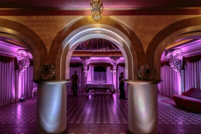 Venice: Cabaret Dinner Show - 8 PM Arrival Ritual: Welcome Drink, Cloakroom, and Theatre Foyer