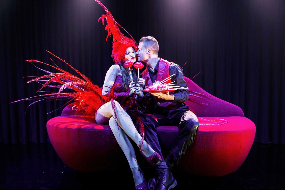 Venice: Cabaret Dinner Show - Style Rules and Practical Tips: What to Wear and When to Arrive