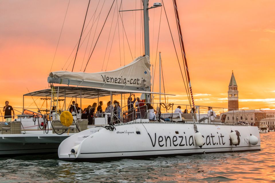 Venice: Catamaran Sunset Jazz Cruise with Aperitivo - Key reasons this sunset cruise works