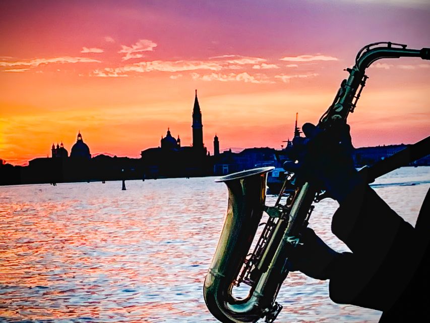 Venice: Catamaran Sunset Jazz Cruise with Aperitivo - Comfort, rules, and onboard reality: how the catamaran feels after boarding