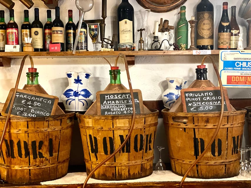 Venice: Cicchetti Street Food and Sightseeing Walking Tour - Guide styles: why Tone, Vanessa, Tony, Anna, and Irene made the difference