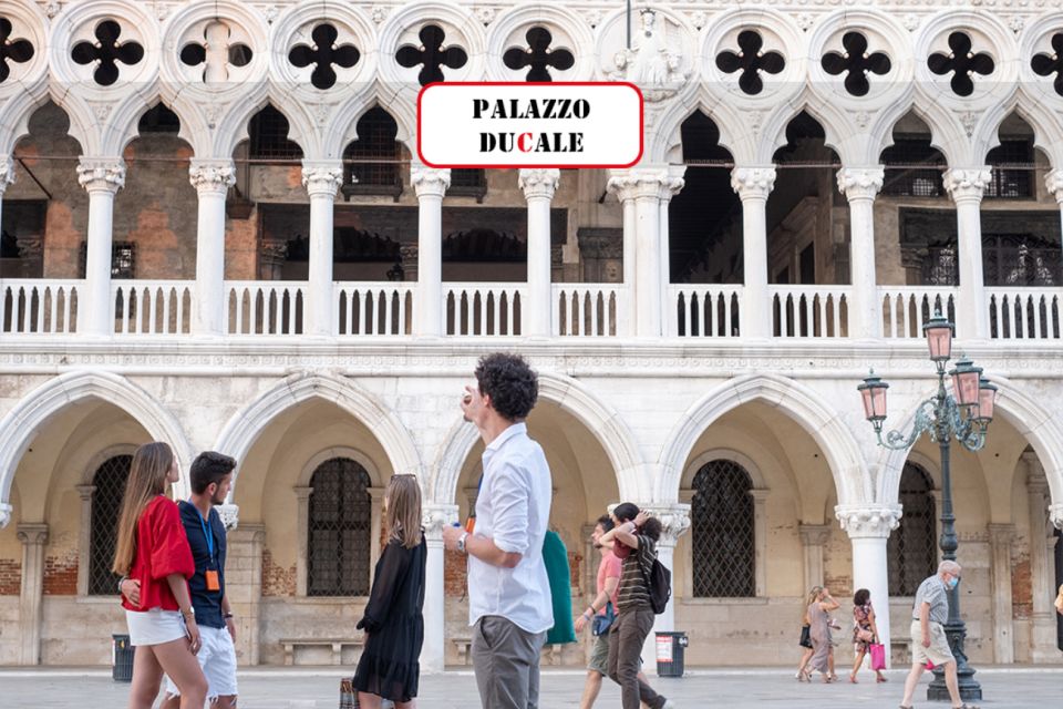 Venice: City Center Historical Guided Walking Tour - Optional Gondola Ride: The Water View, Plus the Waiting Gap