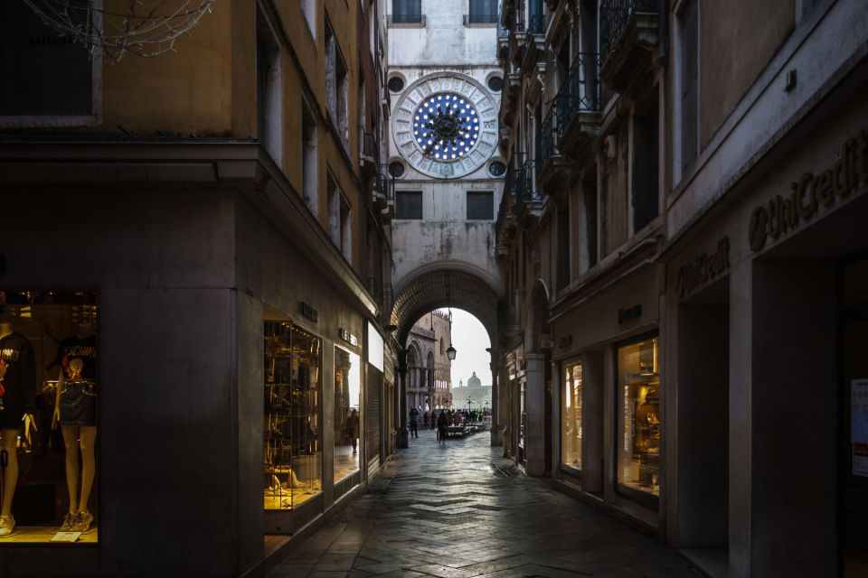 Venice: City Center Historical Guided Walking Tour - Timing, tides, and weather: how to plan around Venice reality