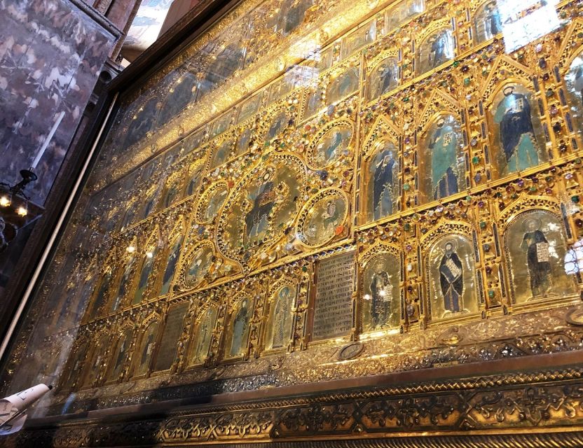Venice Combo: Gondola, St. Mark’s Basilica Pala d'Oro option - St. Mark’s Basilica: fast entry to Venice’s golden interior