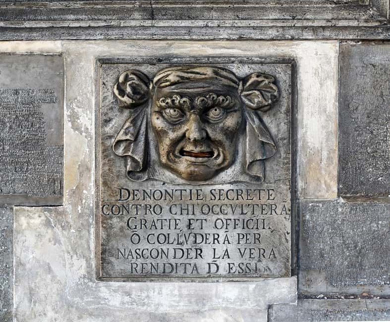 Venice: Doge Palace Guided Tour & Secret Itineraries Option - Should you book the Doge’s Palace guided tour with secret access?