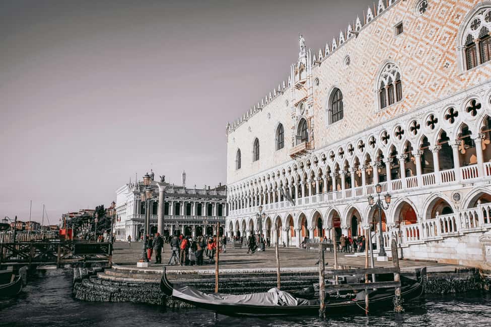 Venice: Doge's Palace, Bridge of Sighs, Prisons, Correr & Audioguides - Priority Access at St Mark’s Square: What “Skip the Line” Really Means