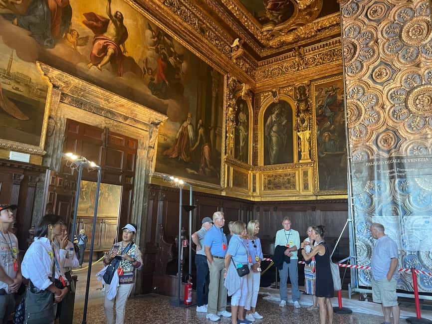 Venice: Doge's Palace Guided Tour with Optional Gondola Ride - Correr Museum afterward: using your time well without an extra guide