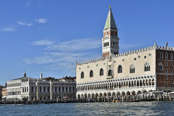 Venice: Doge's Palace Guided Tour With Tickets & Optional Gondola - Price and logistics: who this tour fits best