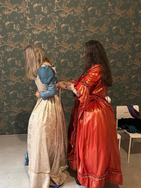 Venice: Dress-Up Experience - Tips to Look Great and Stay Comfortable