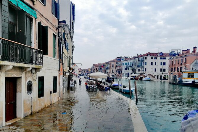 Venice for First-Timers: Essential Private Tour - What you’ll learn first: Venice, the lagoon, and the Adriatic handshake