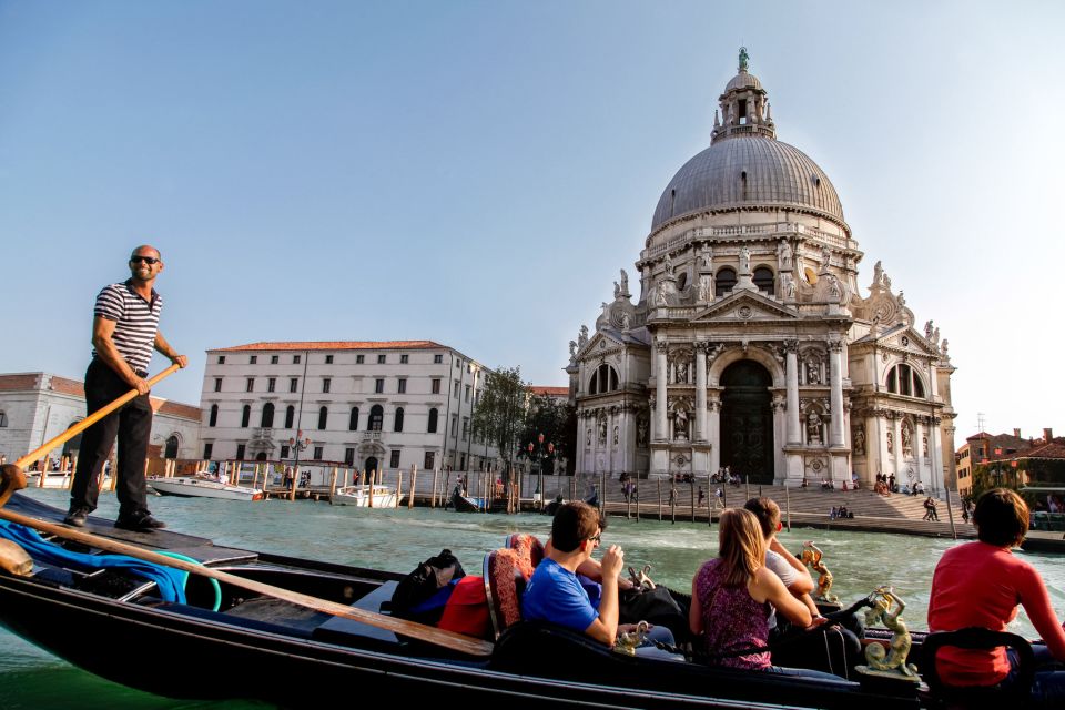 Venice: Gondola Ride with Live Guide or Audio Guide - Practical Tips: Getting On and Finding Your Start Spot