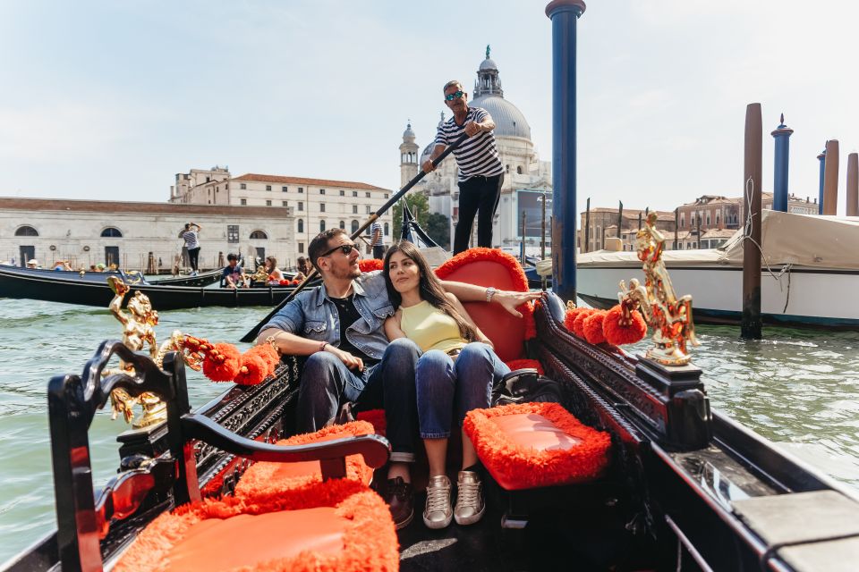 Venice: Grand Canal Gondola Ride with App Commentary - Key things I’d focus on