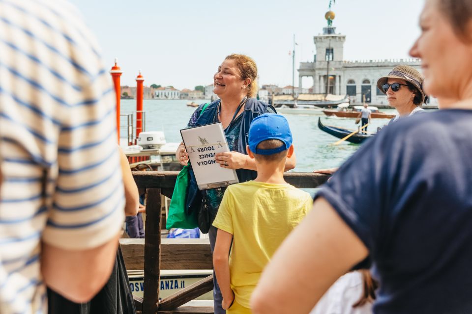 Venice: Grand Canal Gondola Ride with App Commentary - App commentary on the gondola: what you’ll hear (and what you won’t)