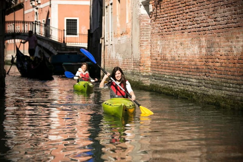 Venice: Guided Canal Kayak Tour at Day, Night, or Sunset - Key things to know before you go