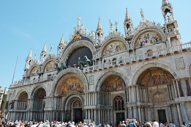 Venice Guided Tour of St. Mark's Basilica - Crowds, Heat, and the Limits of a Timed Tour