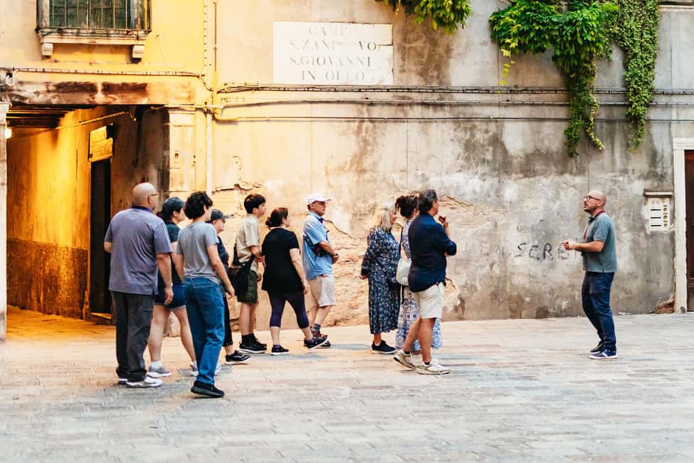 Venice: Highlights and Hidden Gems Night Walking Tour - How This Tour Beats Wandering on Your Own