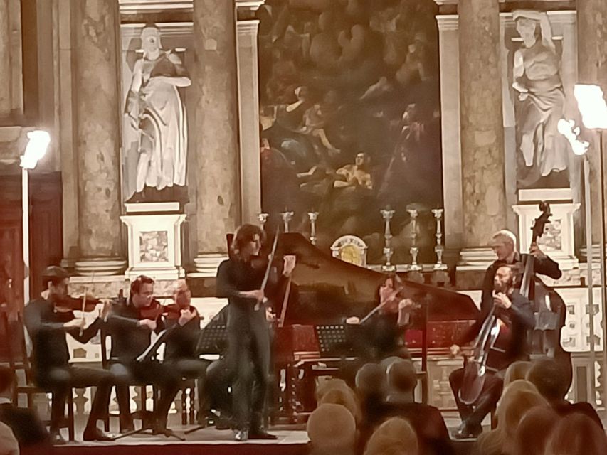 Venice: Interpreti Veneziani Concert at Church of San Vidal - Comfort, seating, and the reality of a small church venue