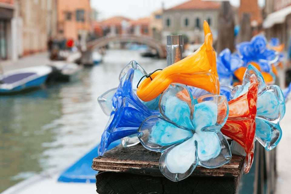Venice Islands: Murano Glass & Burano Colors Guided Visit - Price and value: what $32.65 really buys you