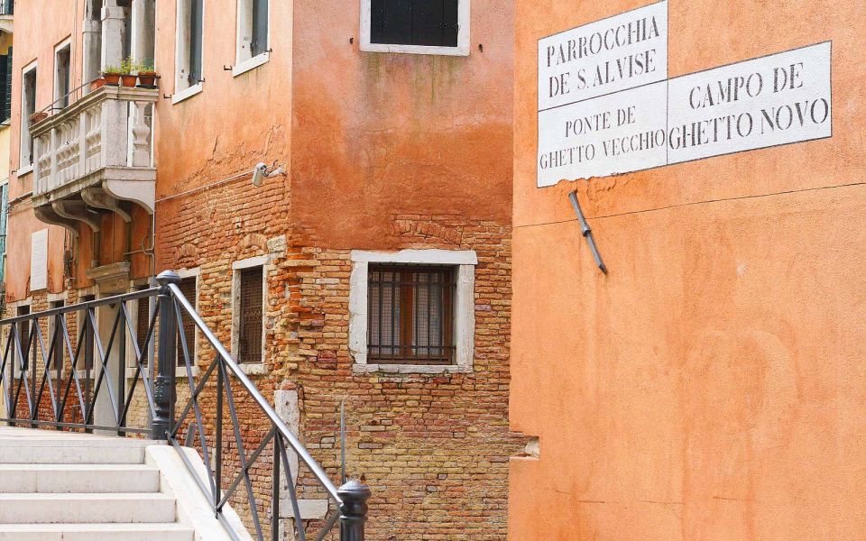 Venice: Jewish Ghetto Walking Tour with Synagogue Visits - Why this Venice Jewish Ghetto tour hits harder than the postcard sites