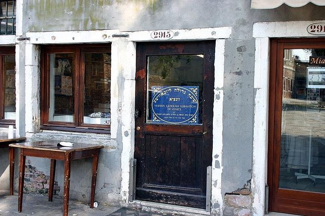 Venice: Jewish Ghetto Walking Tour with Synagogues Visit - Levantine and Spanish Synagogues: what you’ll actually get inside