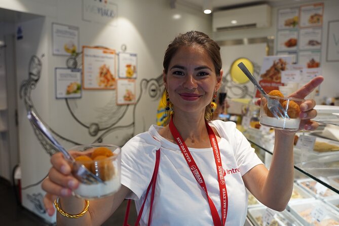 Venice Like a Local: Food, Wine & Spritz Tour with Traghetto Ride - Starting in Campo de la Maddalena and rolling toward Rialto