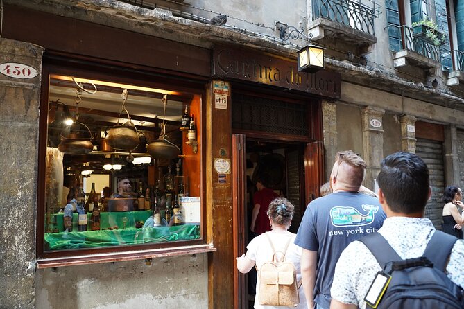 Venice Like a Local: Food, Wine & Spritz Tour with Traghetto Ride - Pacing, walking ease, and how the route may shift