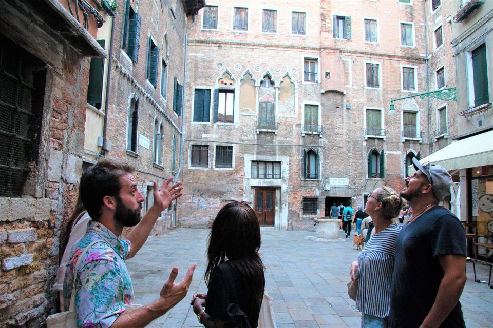 Venice: Local Secrets of Venice Tapas & Wine Walking Tour - Who should book this tour, and who should skip it