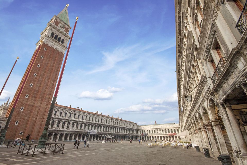 Venice: Morning Walking Tour - Group size and guide style: what to expect from the human factor