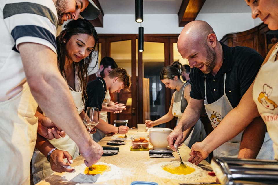 Venice: Pasta and Tiramisu Cooking Class at a Local's Home - Timing in Venice: Morning or Evening