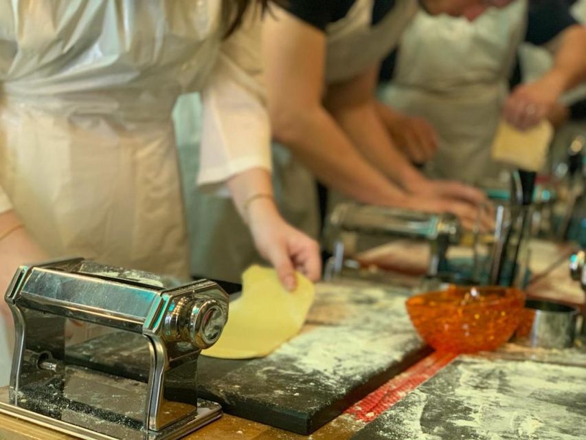 Venice: Pasta and Tiramisu Cooking Class with Wine - Key Points Before You Go