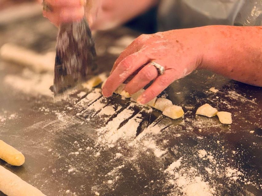 Venice: Pasta and Tiramisu Cooking Class with Wine - Fresh Pasta and Tiramisu in Venice: What You’re Really Doing