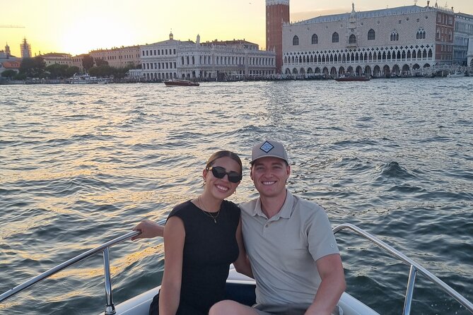 Venice : Private Boat Tour of the Venice Lagoon - Stop Two: The Dorsoduro-to-Giudecca Canal Link
