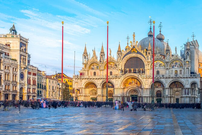 Venice Private Gondola Ride: Explore Hidden Canals and Sights - Comfort Tips: Cold Water, Rain, and the Small Things That Affect Your Mood
