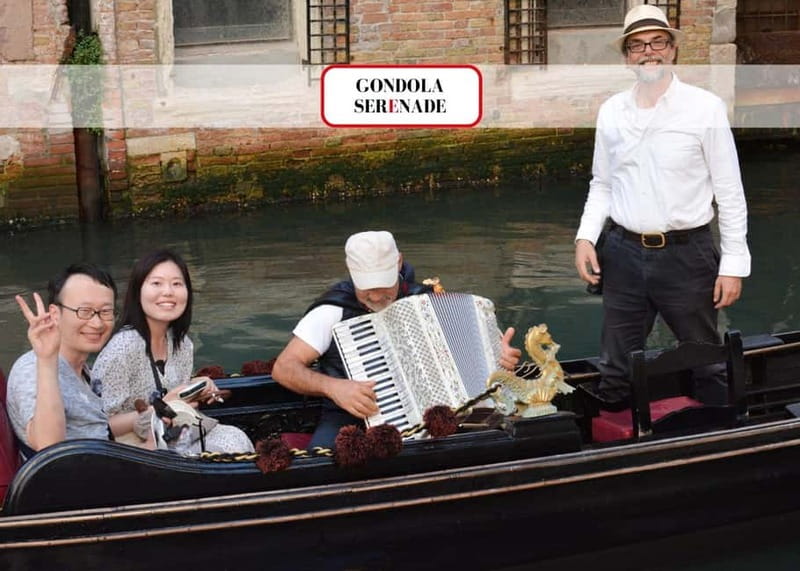 Venice: Romantic Shared Gondola Serenade on the Grand Canal - Where the tour starts at San Marco (and why you should arrive early)