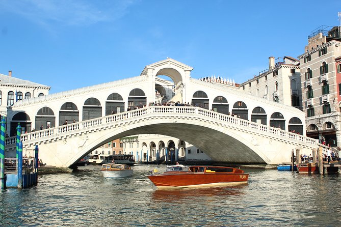 Venice Shared Arrival Transfer: Marittima Cruise Port to Central Venice - Luggage rules and the small details that prevent big headaches