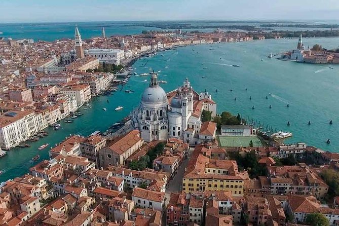 Venice Shared Arrival Transfer: Marittima Cruise Port to Central Venice - Who should book this shared arrival transfer (and who might not)
