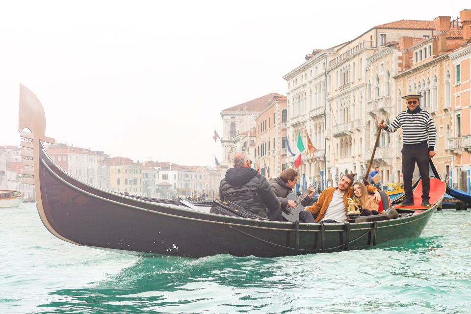 Venice: Shared Gondola Ride and Serenade - Key Things You’ll Notice On This Ride