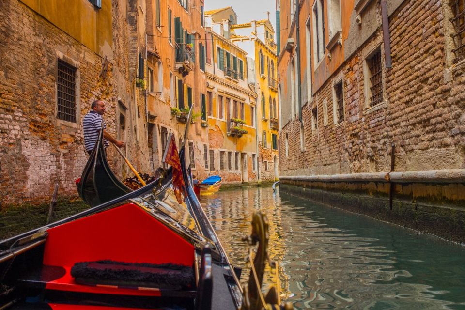 Venice: Shared Gondola Tour - Grand Canal Cruise: The Big-Name Views, From the Best Seat in Venice