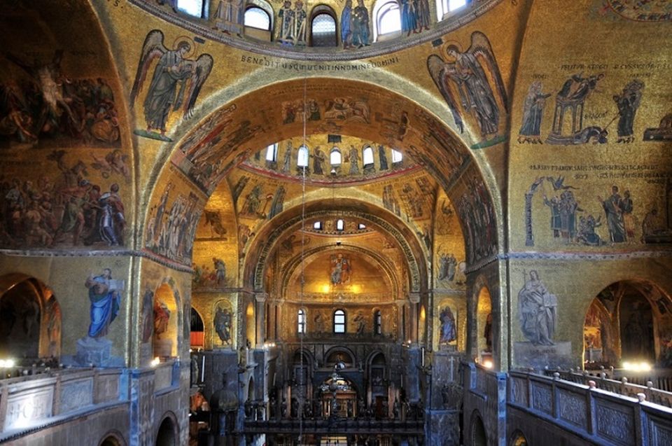 Venice: Skip-the-Line Doge’s Palace & Basilica Walking Tour - St Mark’s Basilica: terrace views, Byzantine art, and the Golden mosaics story