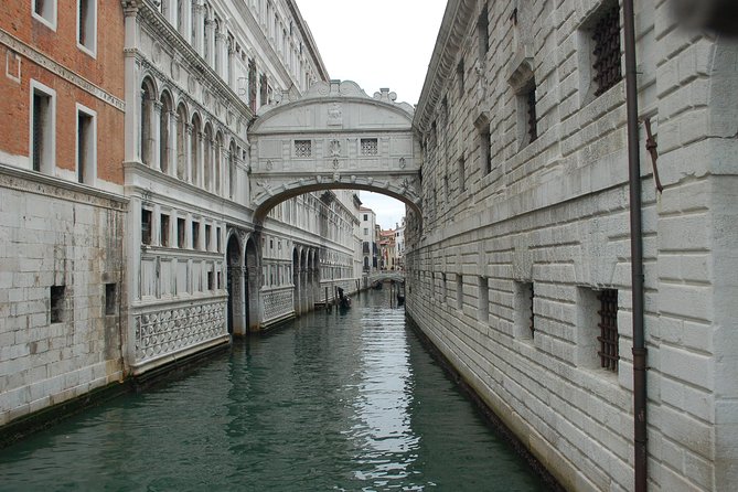 Venice Skip the Line Saint Mark's Basilica and Doge's Palace Private Tour - The Bridge of Sighs and the prison complex
