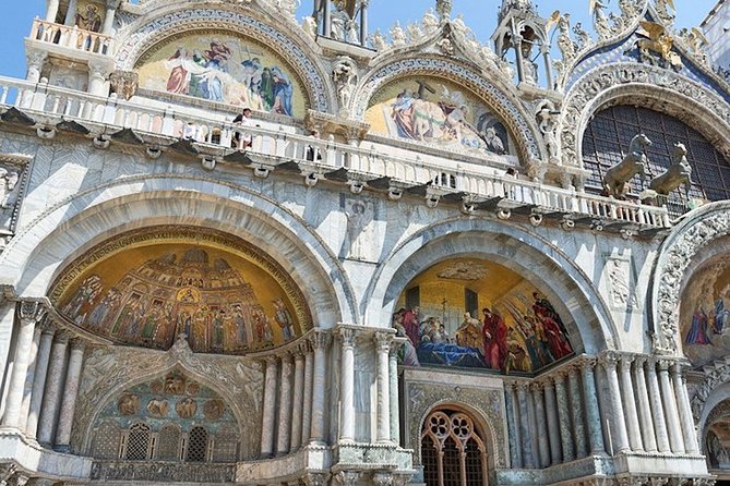 Venice: St.Mark's Basilica & Doge's Palace Tour with Tickets - Piazza San Marco first: get your bearings fast (and smart)