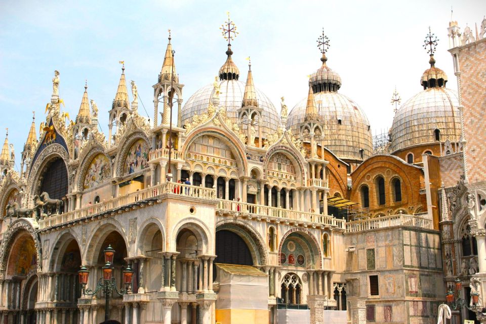 Venice: St. Mark’s Basilica Ticket with Host and Audioguide - Host plus audioguide: what you get and what you don’t